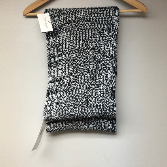 NWT Calvin Klein infinity black & white scarf - Picture 5 of 10